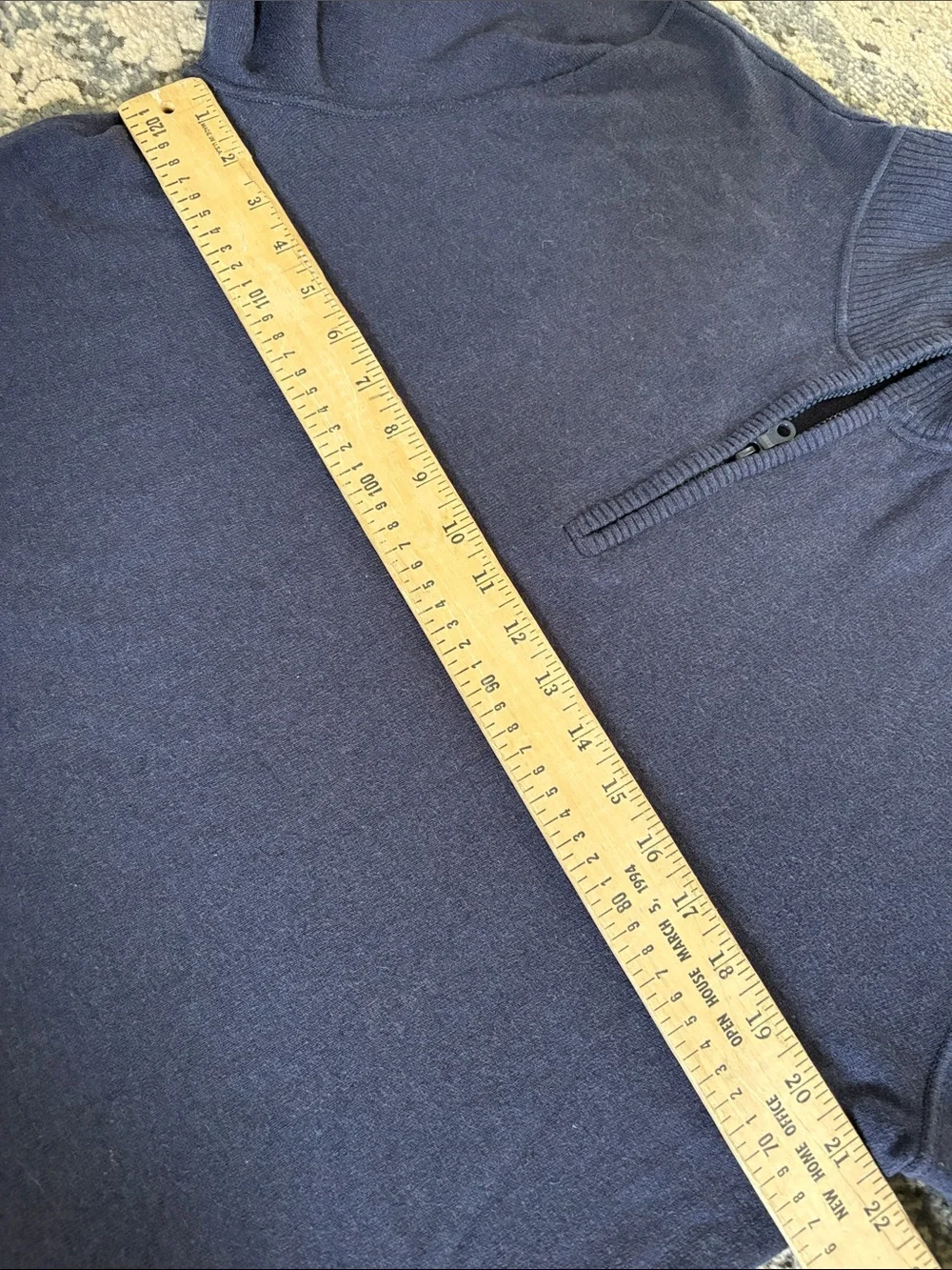 The North Face Men’s Navy Half-Zip Fleece wool blend Pullover